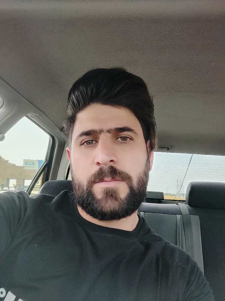 ایرج جوادی