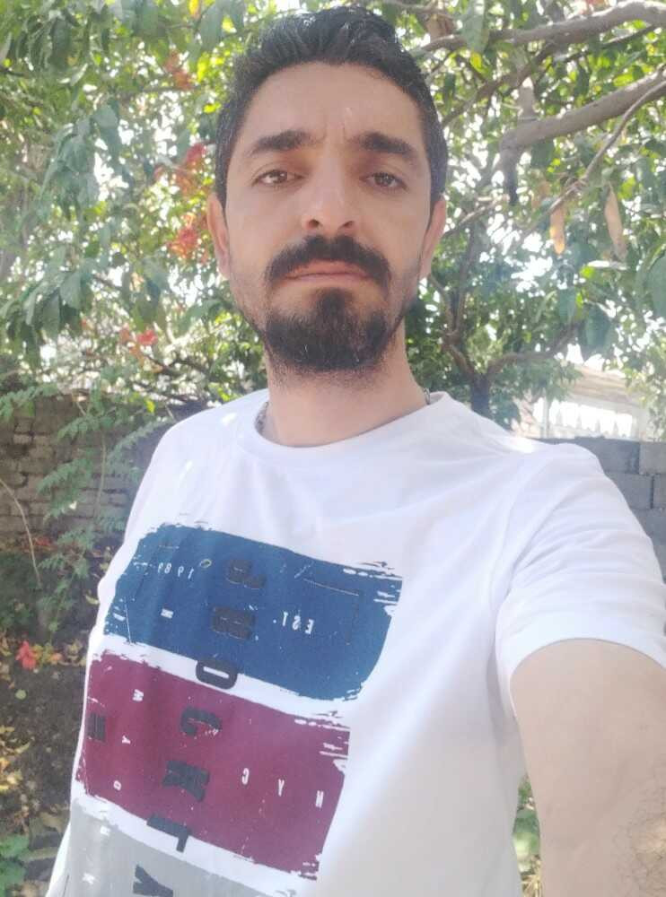 بهزاد همتی