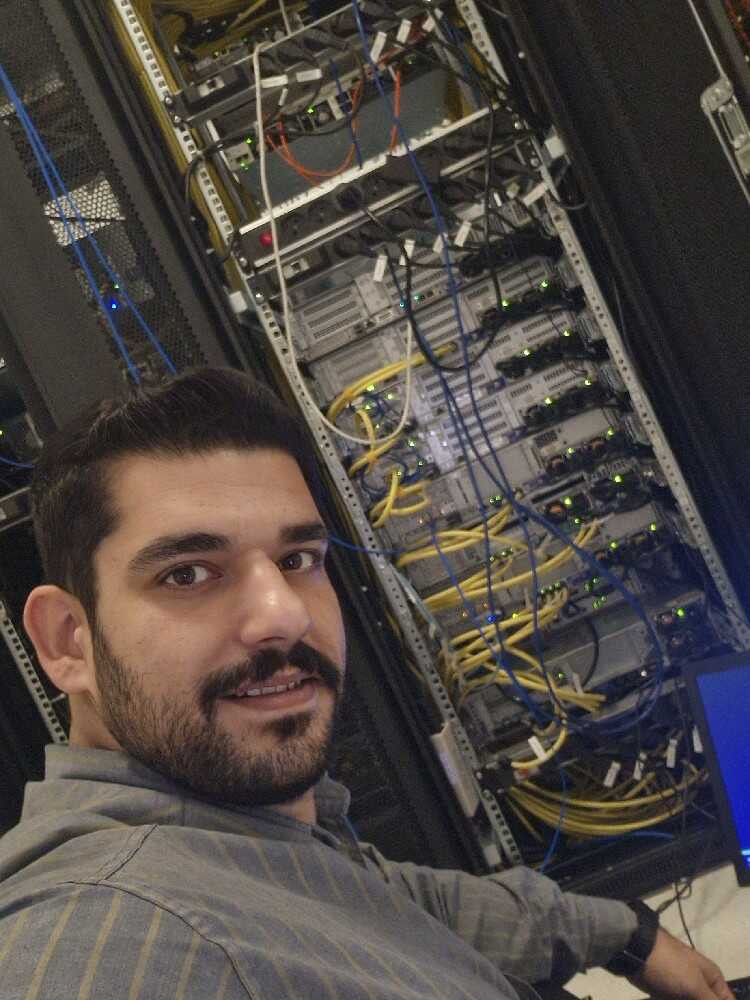 پوریا رزاقی