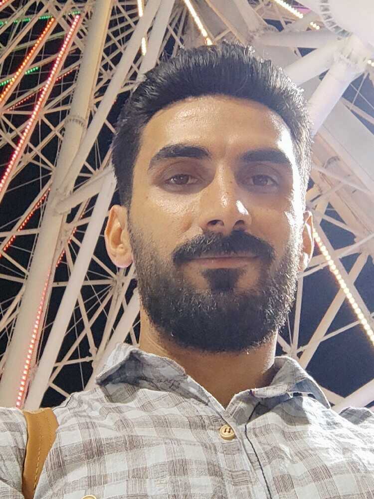 میلاد آرین پور