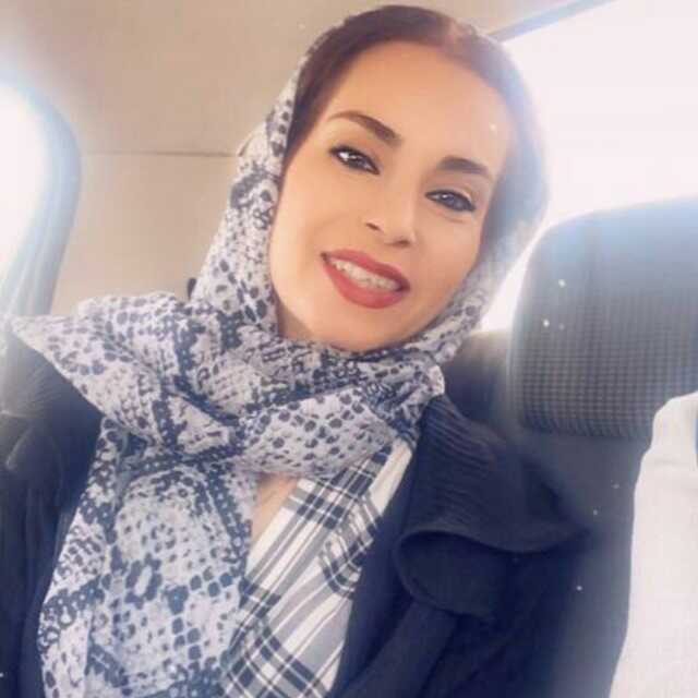 فرحناز امیری