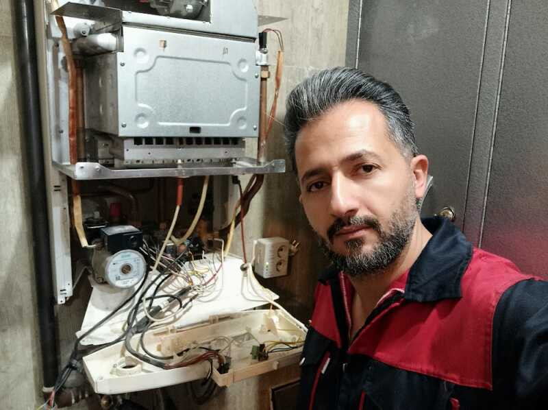 Mostafa Salehi
