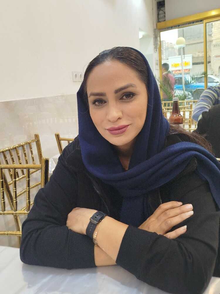 سمیه دلاور