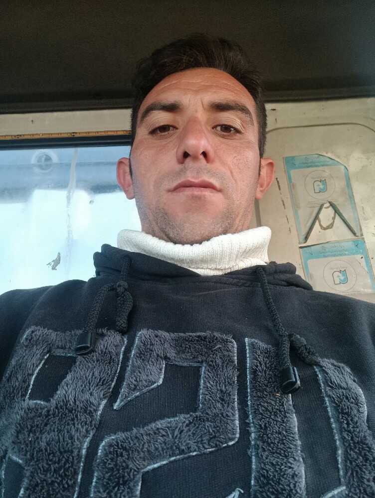 بهنام شیری