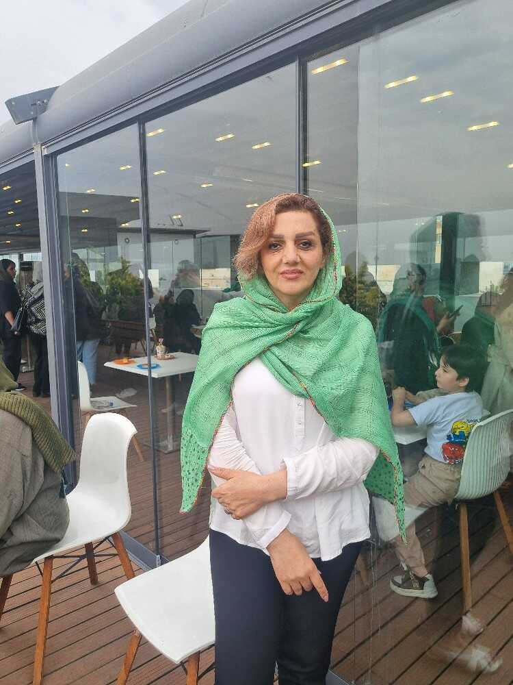 لعیا نظری نظری