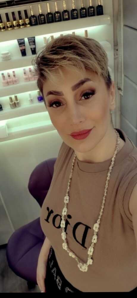 الهه علیزاده