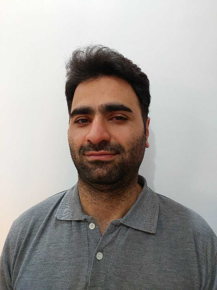 معین اکبرزاده
