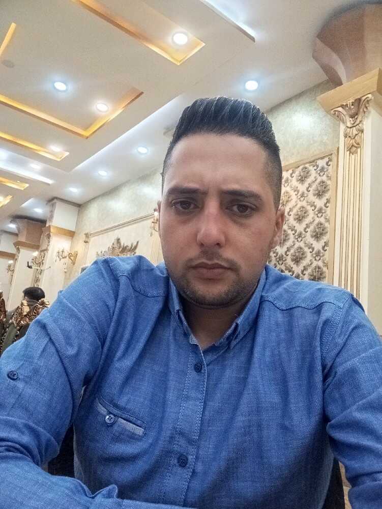 اکبر پیروزی فهیم