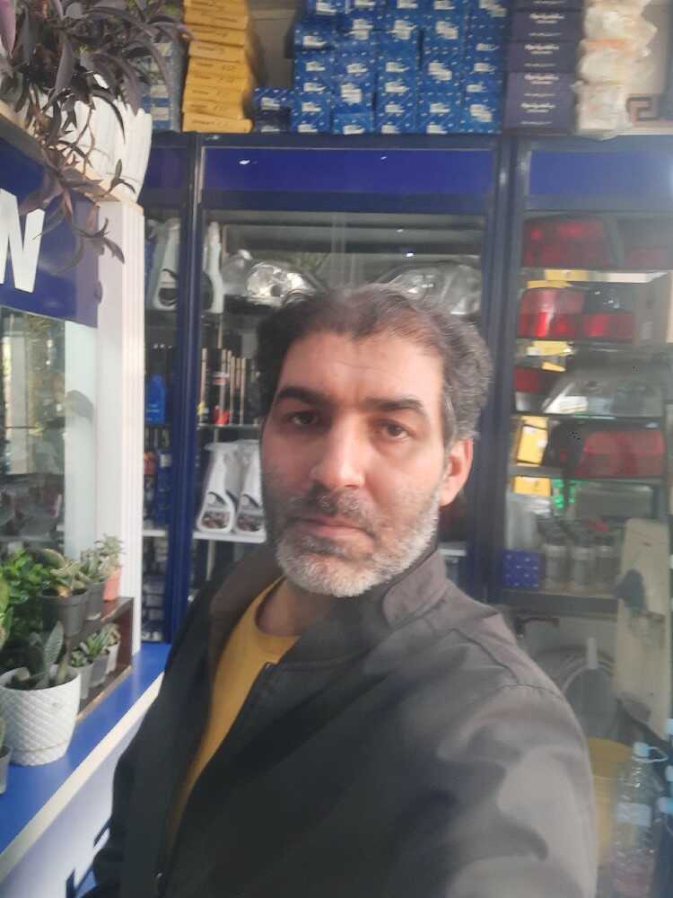 یحیی آمی احمدی
