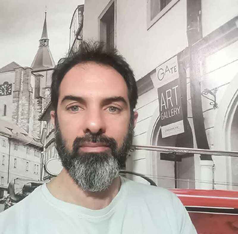 عباس احمد زاده