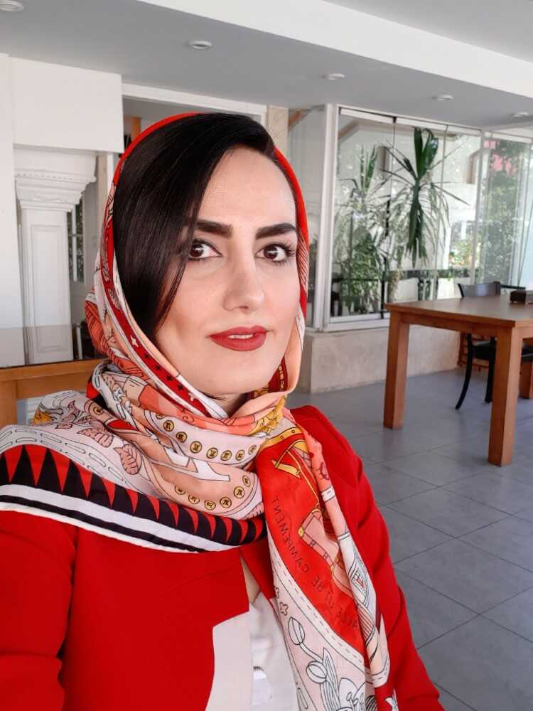 الهام علیاری