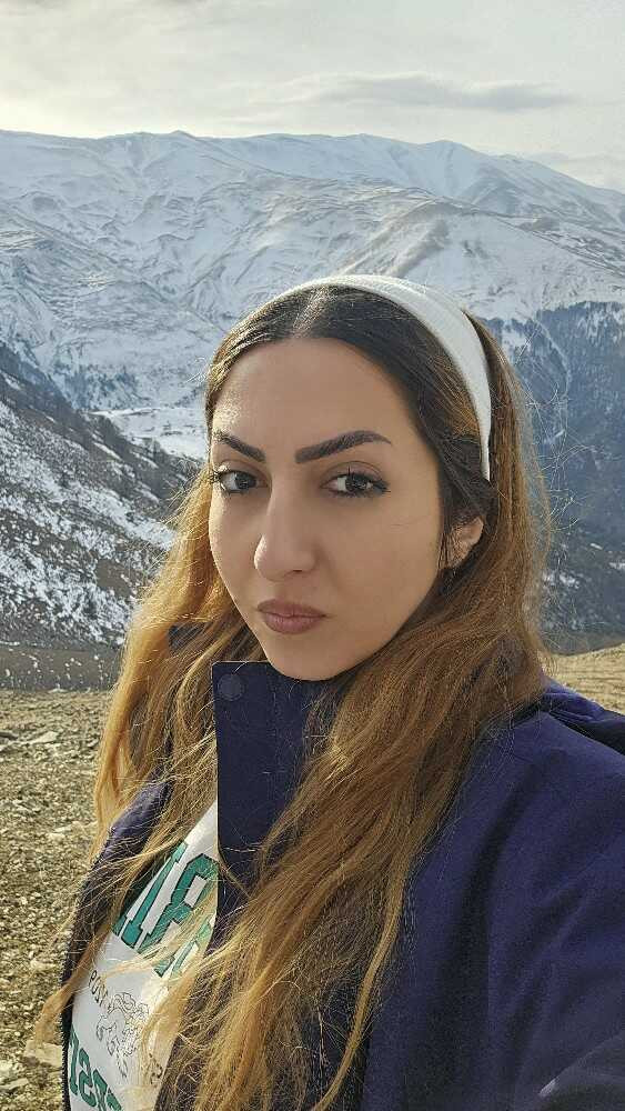 فرناز زارعی