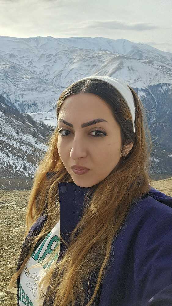 فرناز زارعی