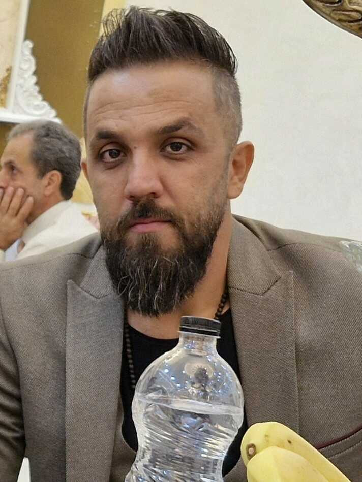فرشاد نخبه زعیم