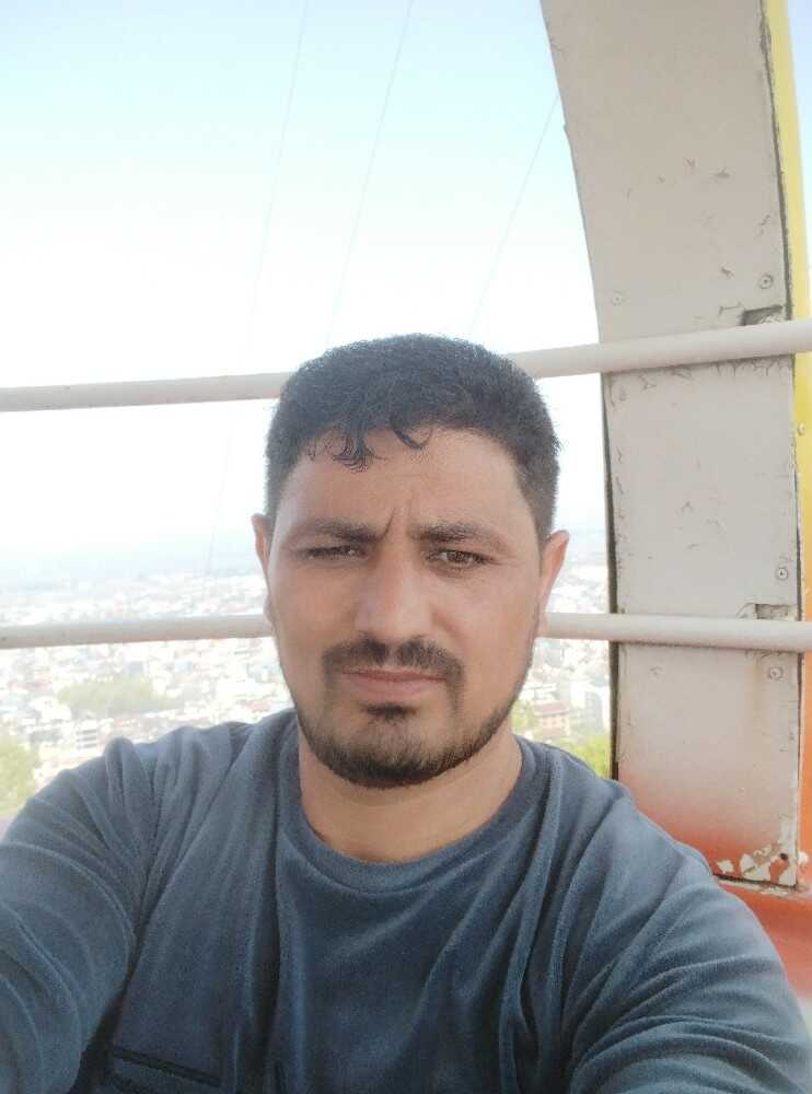 حمید اکبری