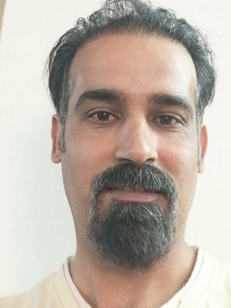 آرش جان نثاری