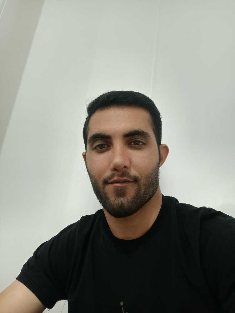 Isa Naderi