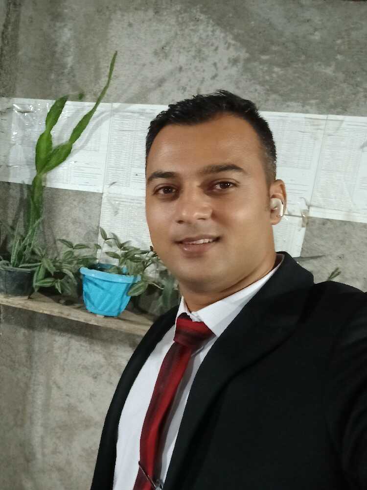نوید قربانی