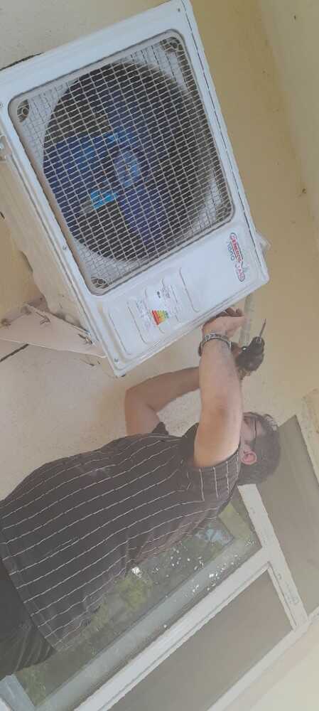 بختیار علیپور