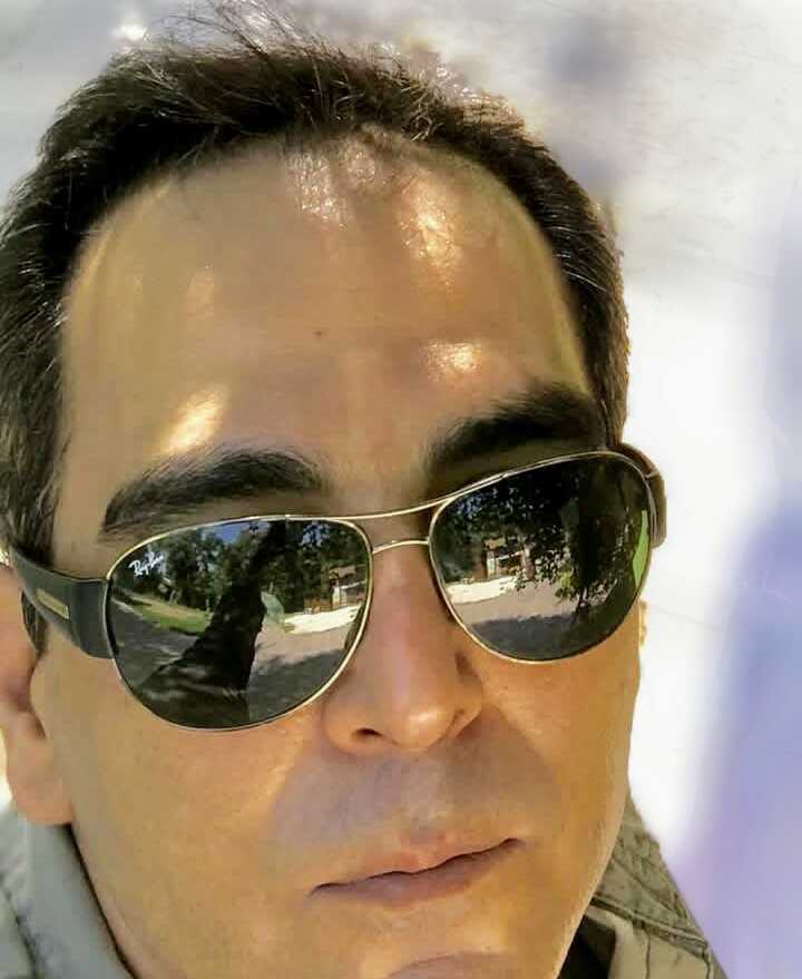 خشایار زندیه