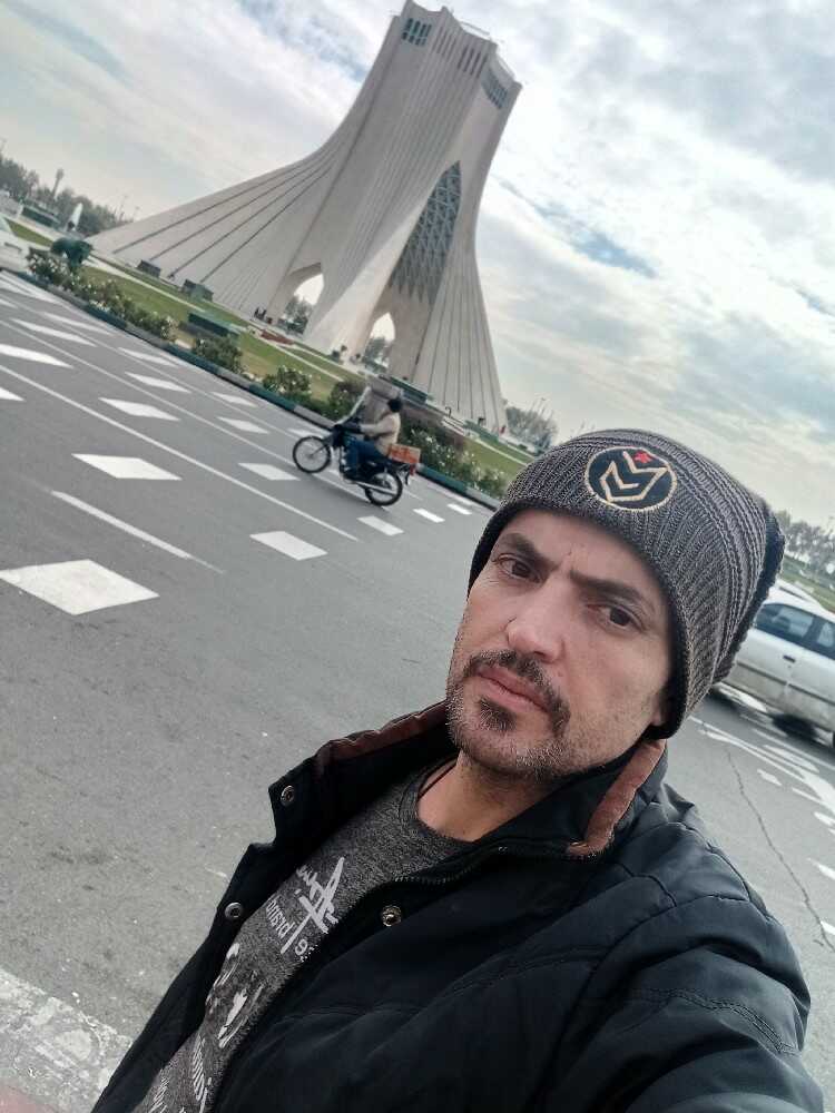 کیهان نادری