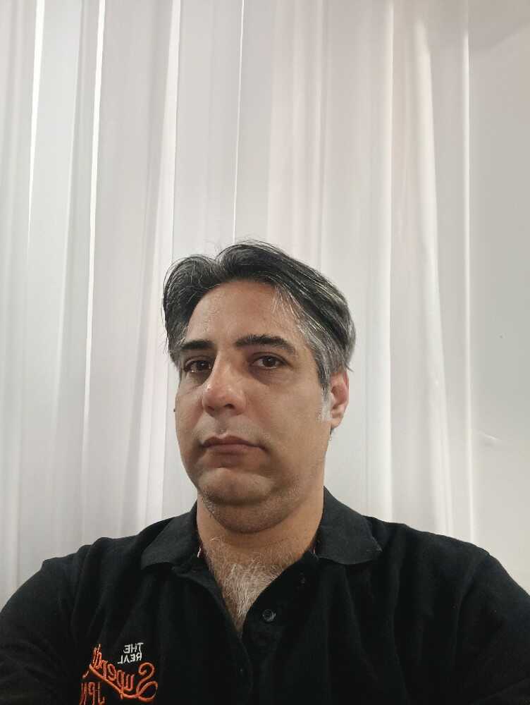 حامد آخوندپور