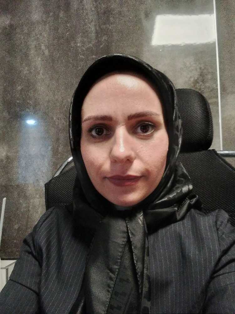 معصومه جانی پور