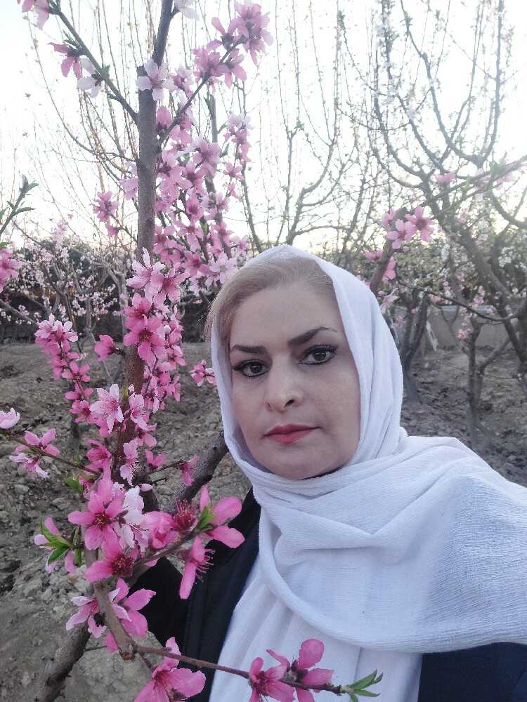 زهرا کبیری