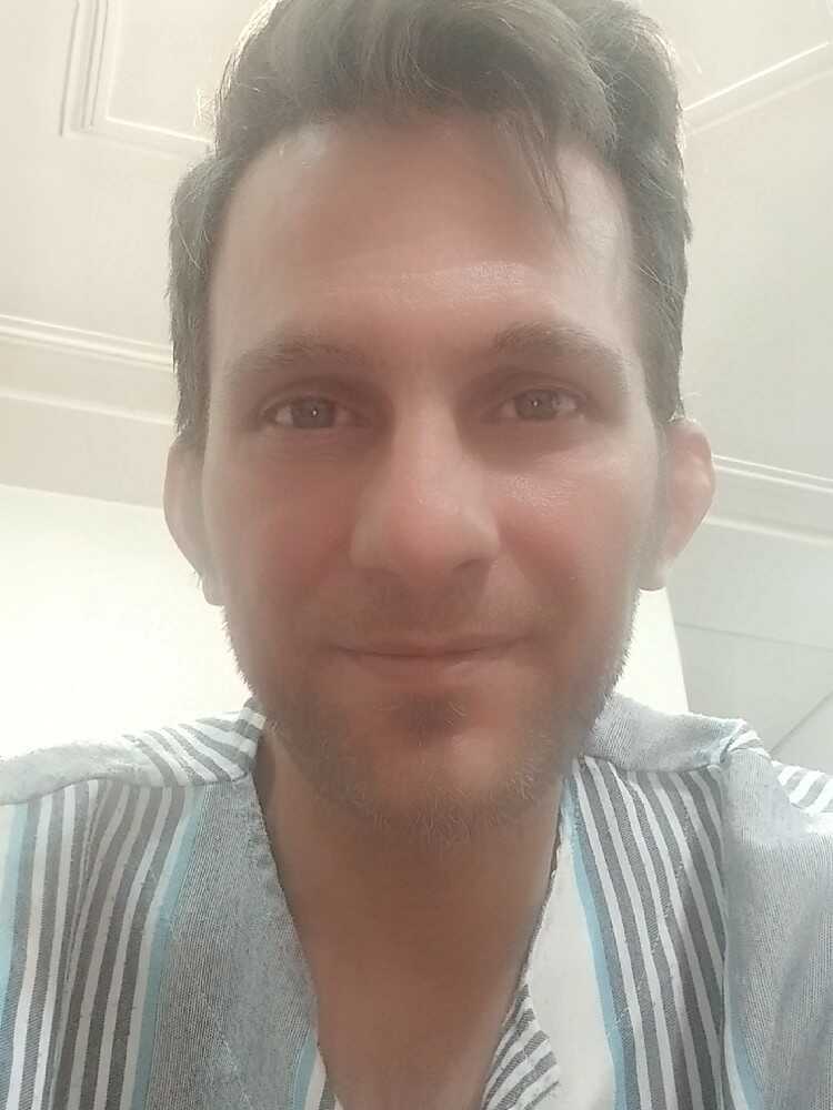 عباس عشوری