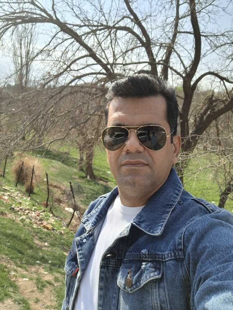 مجید نوین