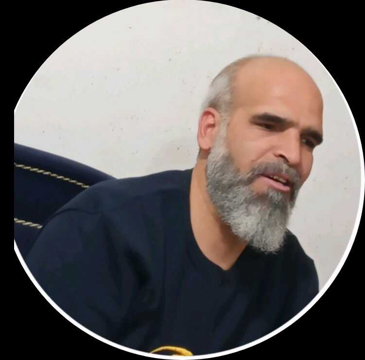 روح الله حسنی