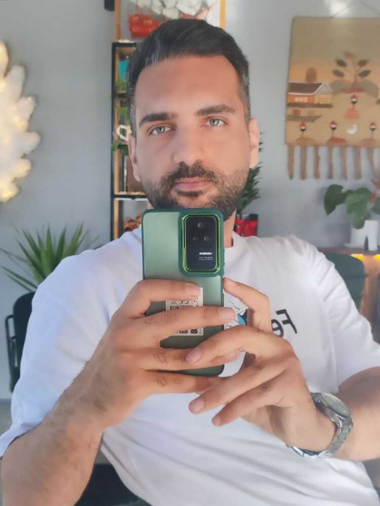 پیمان نیکخوی مردملک