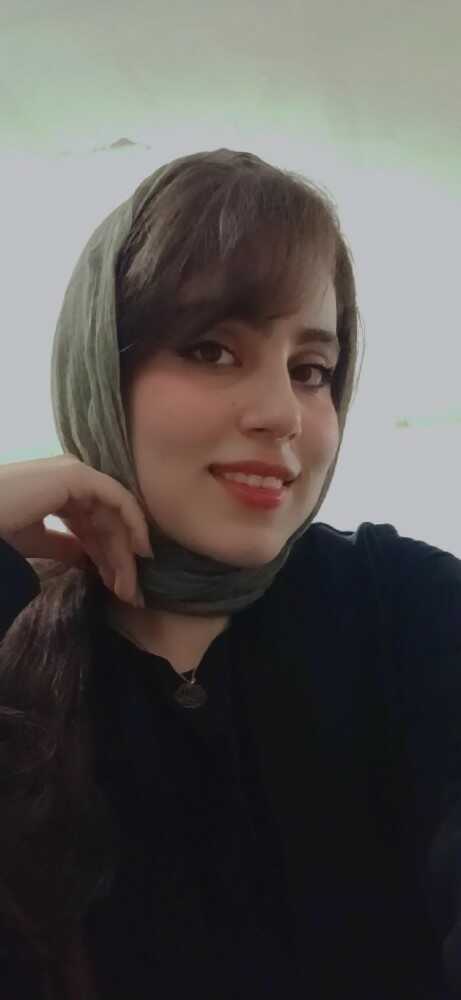 نازنین غزنوی