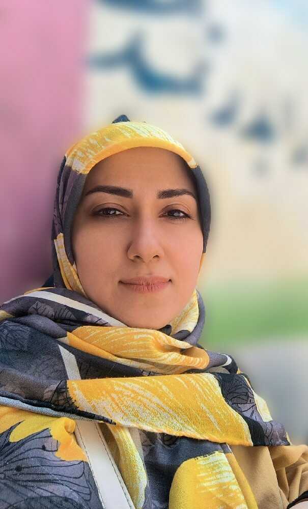 منیره زاده خواست
