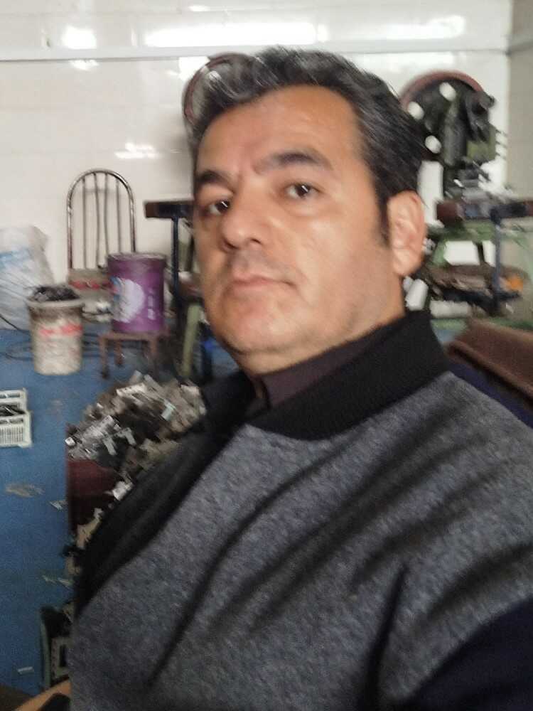 اکبر مددی