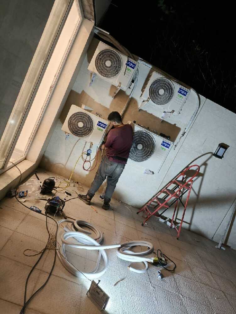 مهدی طاهری