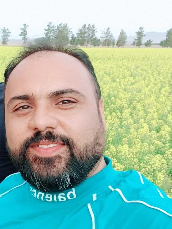 مصطفی اعظمی چشمه سرخ
