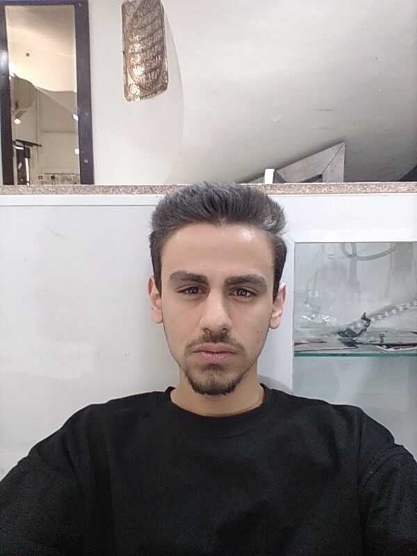 اراد همتی