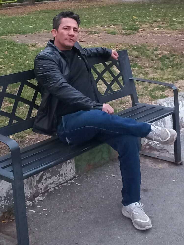 علی برزگر