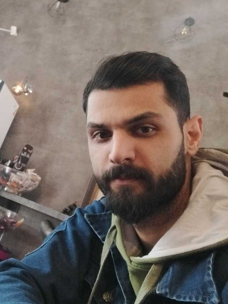 هومان کاشانی بیرگانی