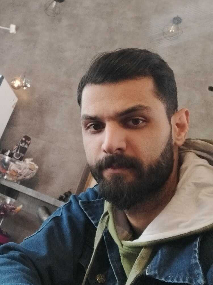 هومان کاشانی بیرگانی