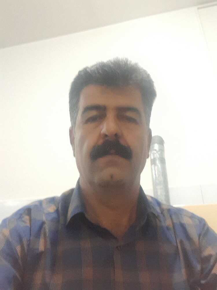 اکبر گشول