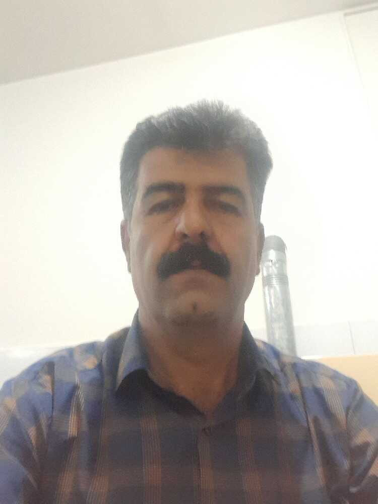 اکبر گشول