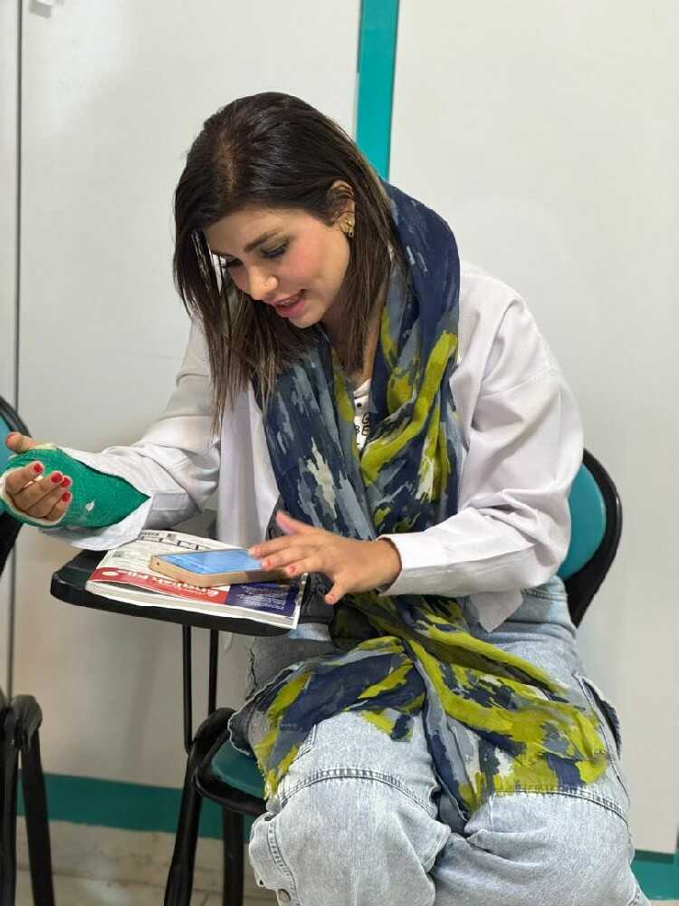 زهرا طاهری