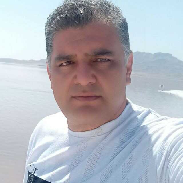 علیرضا کشاورز