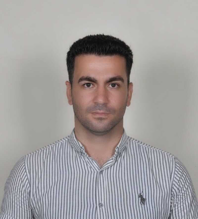 اکبر مومنی زاده