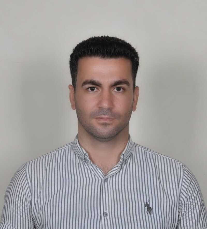 اکبر مومنی زاده
