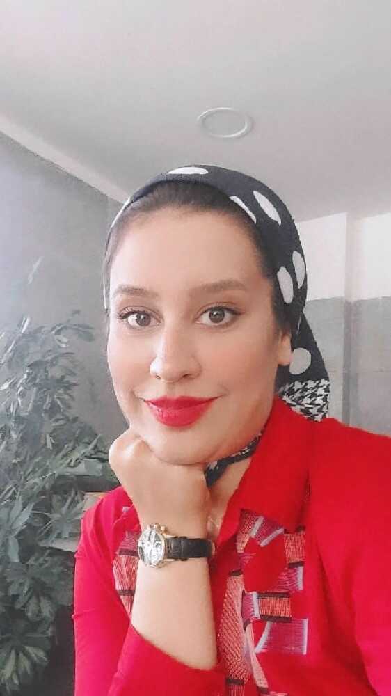 رویا کشاورز