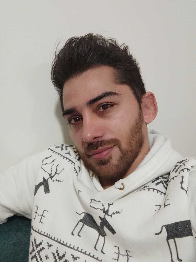 میلاد قباخلو