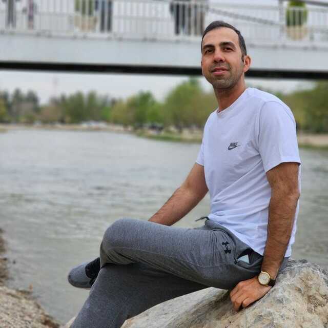 امید یوسفی